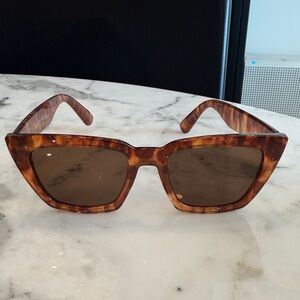 aerie Tortoiseshell Brown Square Sunglasses